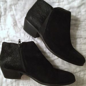 ALDO real leather/ suede ankle boots in black.